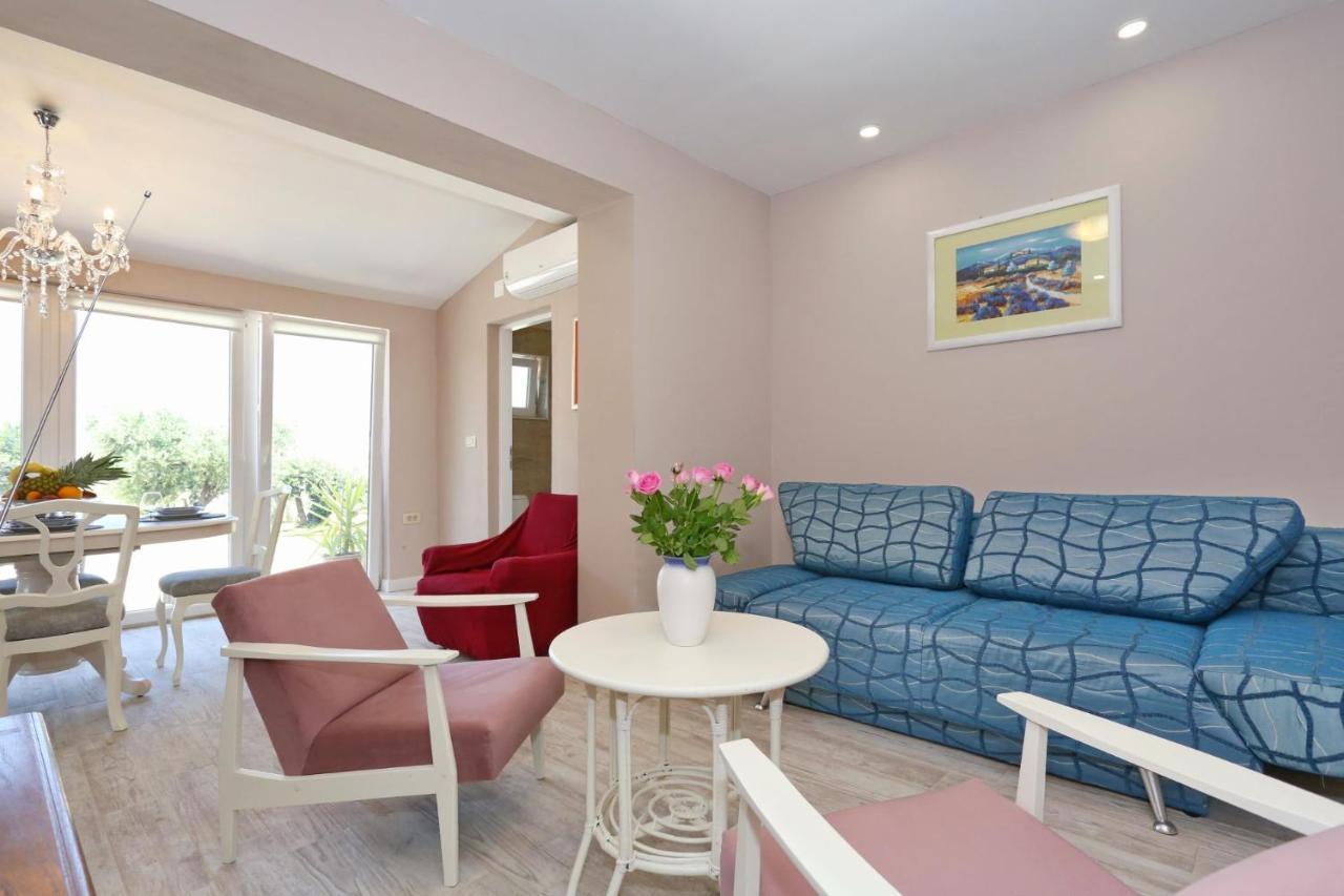 Hacienda Mia With Yacuzzi And Free Parking Zadar Exterior foto