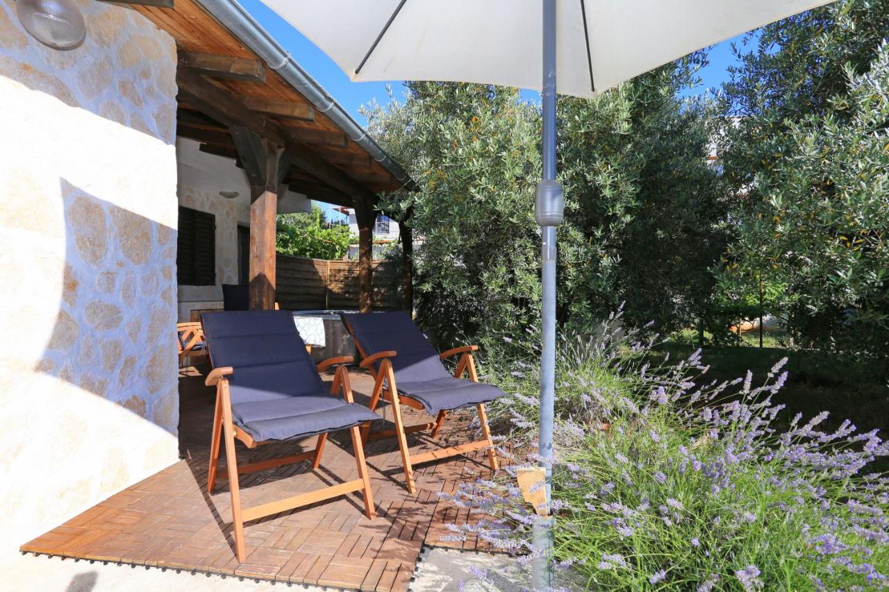 Hacienda Mia With Yacuzzi And Free Parking Zadar Exterior foto